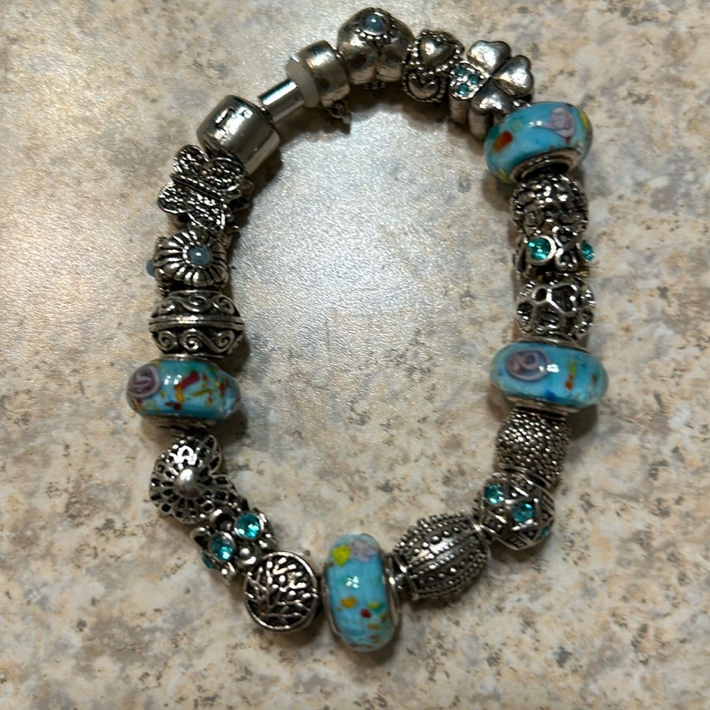 Bracelet
